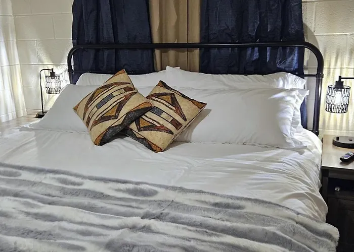 Holiday home 3bd, King, Brkfst, Large Tvs, Wd, Sleeps 11, Bbq Page