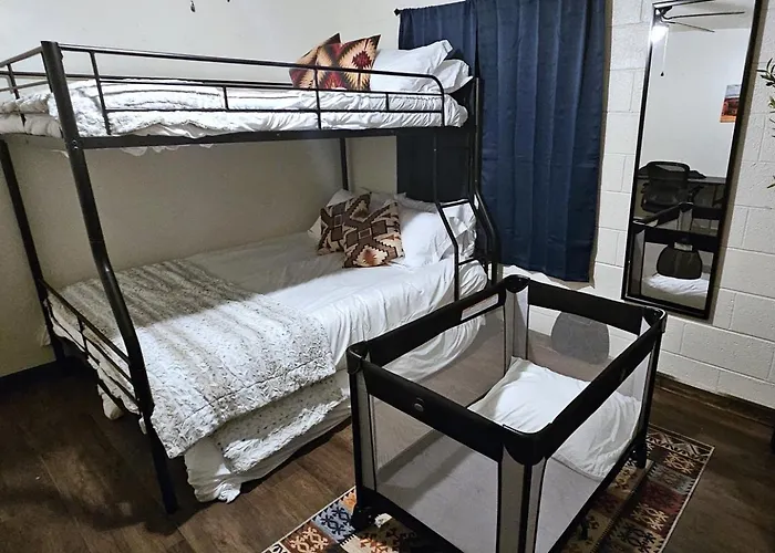3bd, King, Brkfst, Large Tvs, Wd, Sleeps 11, Bbq Holiday home *