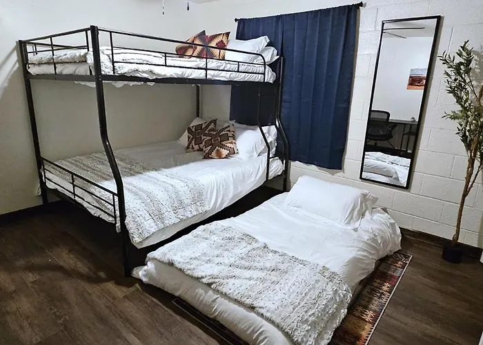 3bd, King, Brkfst, Large Tvs, Wd, Sleeps 11, Bbq Holiday home *