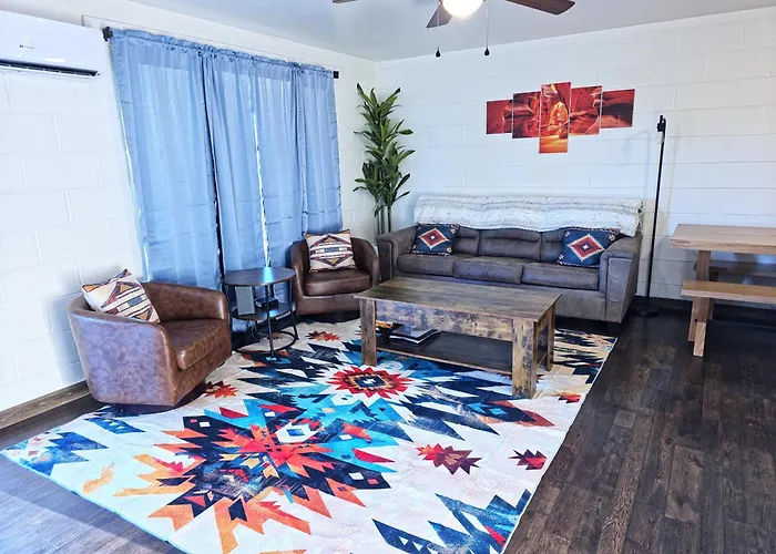 3bd, King, Brkfst, Large Tvs, Wd, Sleeps 11, Bbq